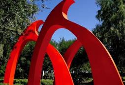 北京不銹鋼雕塑已經從創新走向廣泛